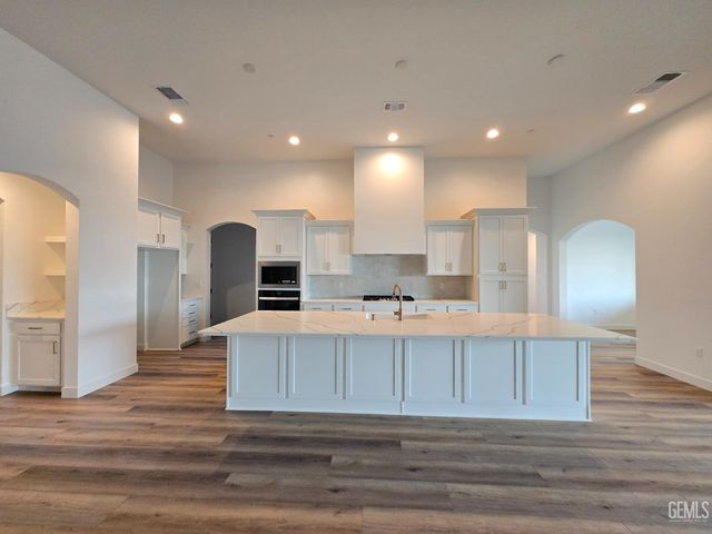 12003 Marquise Drive, Bakersfield, CA 93306