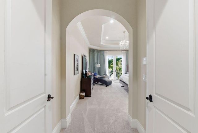 2221 NE 48th Court, Lighthouse Point, FL 33064