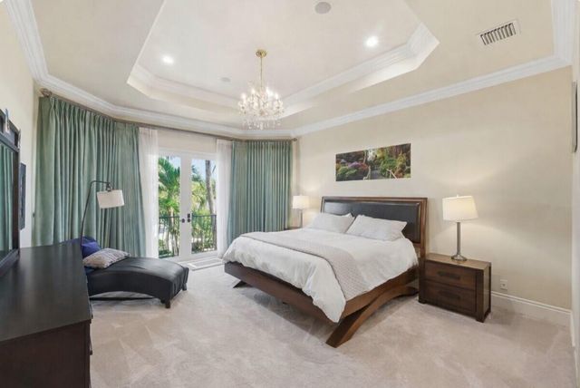 2221 NE 48th Court, Lighthouse Point, FL 33064