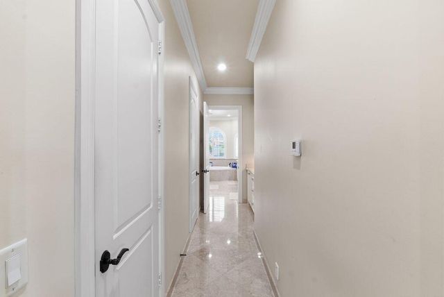 2221 NE 48th Court, Lighthouse Point, FL 33064