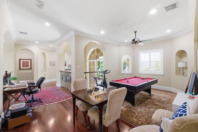 2221 NE 48th Court, Lighthouse Point, FL 33064