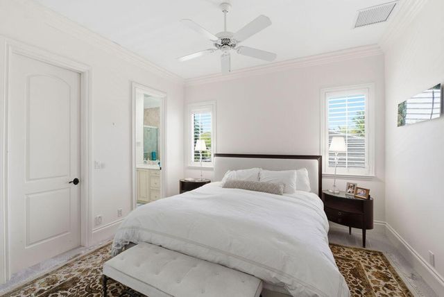 2221 NE 48th Court, Lighthouse Point, FL 33064