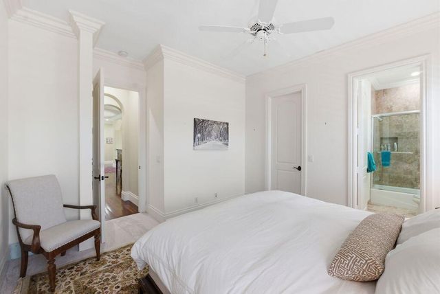 2221 NE 48th Court, Lighthouse Point, FL 33064