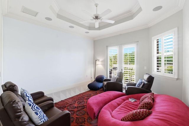 2221 NE 48th Court, Lighthouse Point, FL 33064