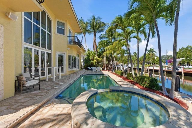 2221 NE 48th Court, Lighthouse Point, FL 33064