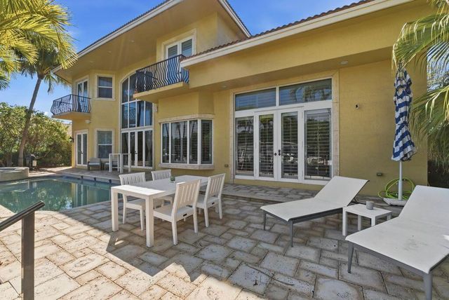 2221 NE 48th Court, Lighthouse Point, FL 33064