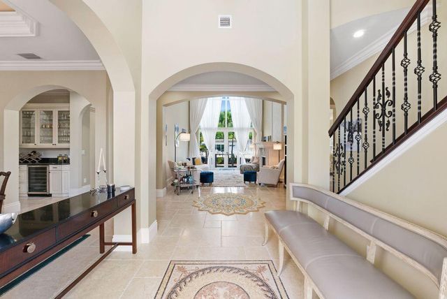 2221 NE 48th Court, Lighthouse Point, FL 33064