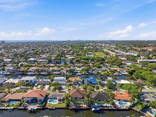 2221 NE 48th Court, Lighthouse Point, FL 33064