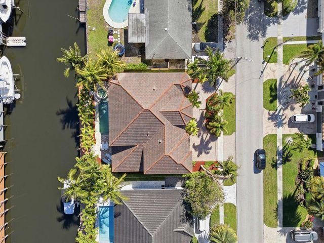 2221 NE 48th Court, Lighthouse Point, FL 33064