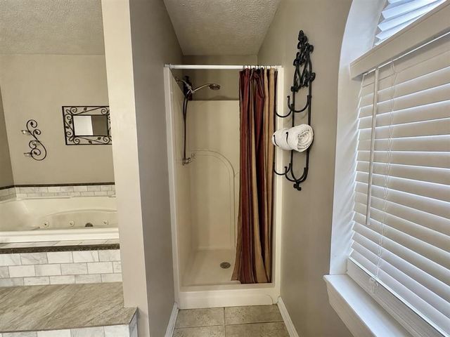 938 Chay Drive, Lake Charles, LA 70611