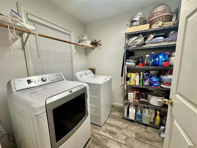 938 Chay Drive, Lake Charles, LA 70611