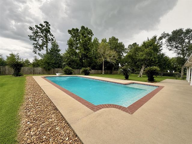 938 Chay Drive, Lake Charles, LA 70611