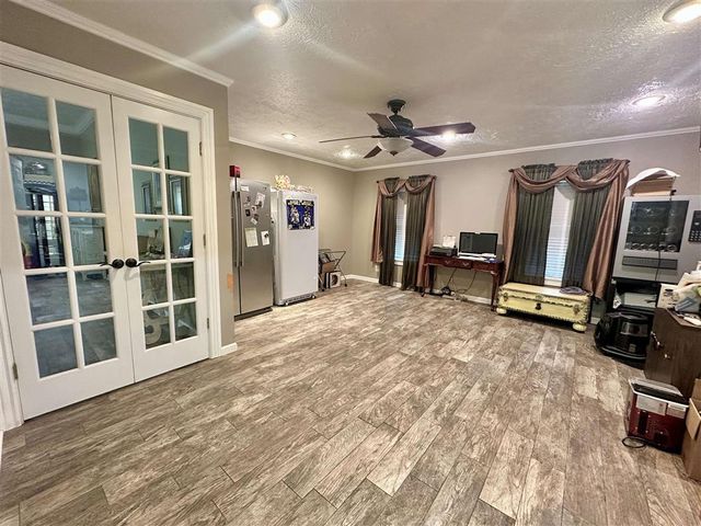 938 Chay Drive, Lake Charles, LA 70611