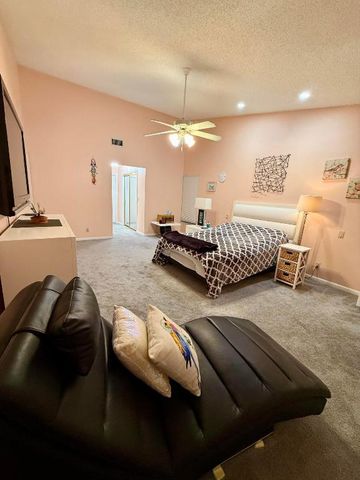 7024 Golf Pointe Circle, Tamarac, FL 33321