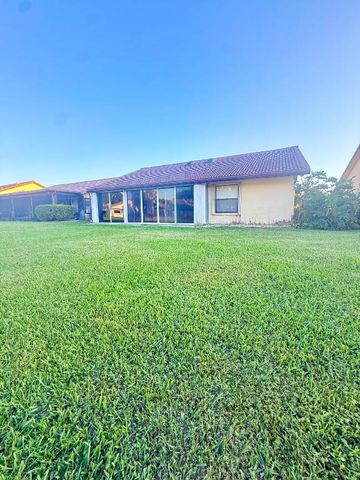 7024 Golf Pointe Circle, Tamarac, FL 33321