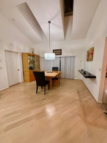 7024 Golf Pointe Circle, Tamarac, FL 33321