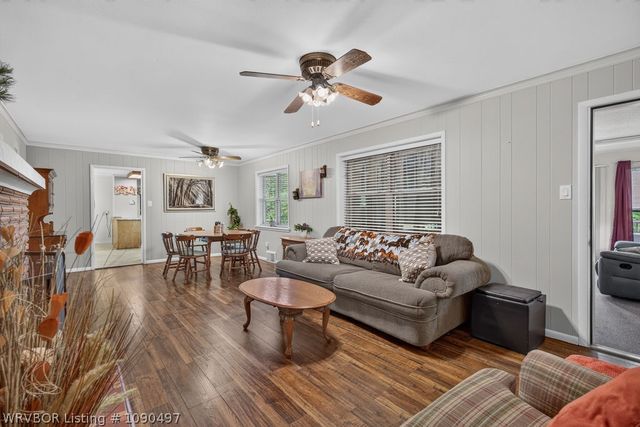 1135 N 57th Place, Fort Smith, AR 72904