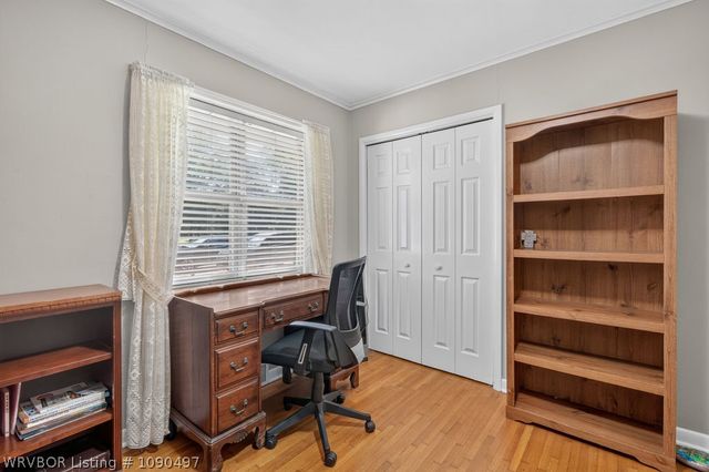 1135 N 57th Place, Fort Smith, AR 72904