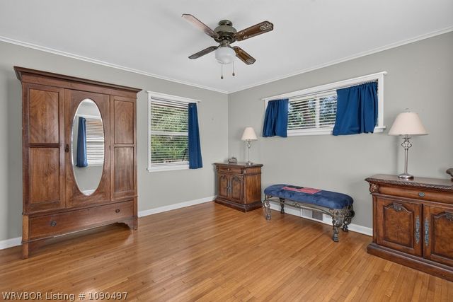 1135 N 57th Place, Fort Smith, AR 72904