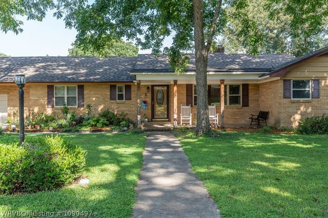 1135 N 57th Place, Fort Smith, AR 72904