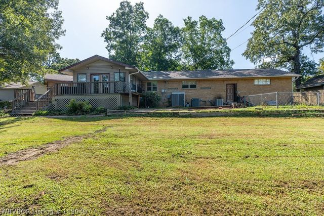 1135 N 57th Place, Fort Smith, AR 72904
