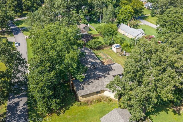 1135 N 57th Place, Fort Smith, AR 72904