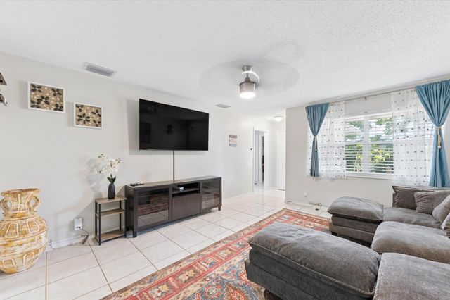 1230 BLOCK ISLAND Road 1, Wellington, FL 33414