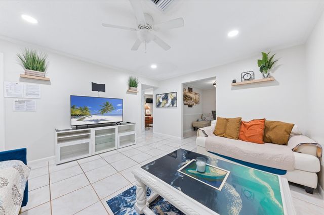 1230 BLOCK ISLAND Road 1, Wellington, FL 33414