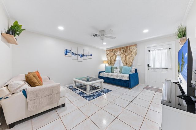 1230 BLOCK ISLAND Road 1, Wellington, FL 33414