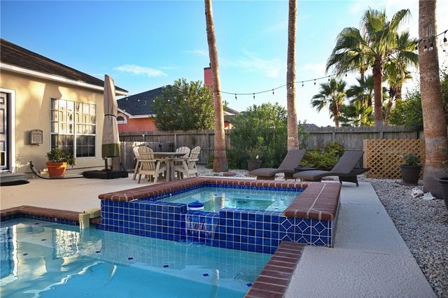 15842 Grenadine Dr, Corpus Christi, TX 78418