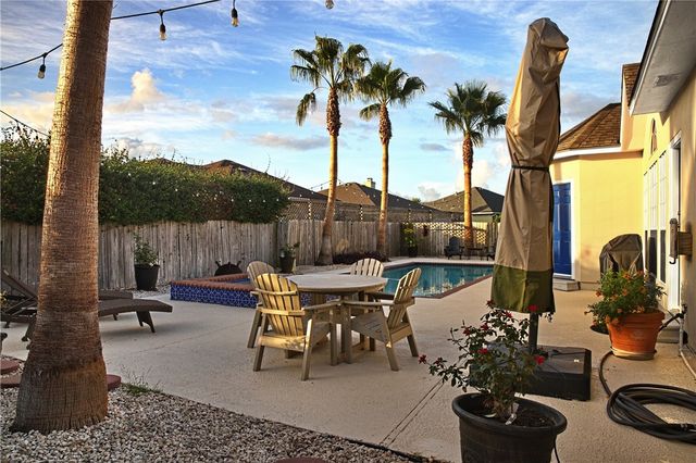 15842 Grenadine Dr, Corpus Christi, TX 78418