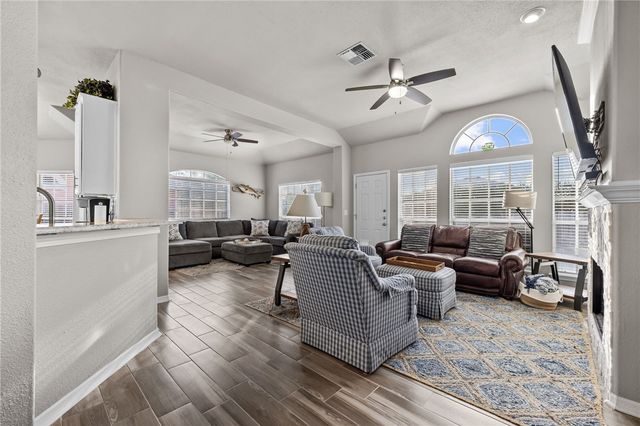 15842 Grenadine Dr, Corpus Christi, TX 78418