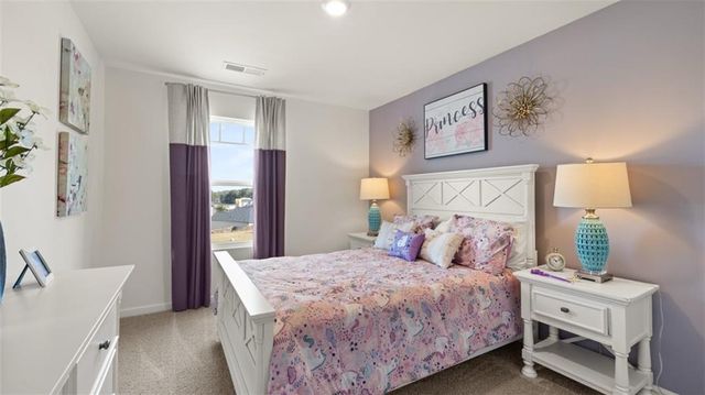 185 LAURITSEN Way, Newnan, GA 30265