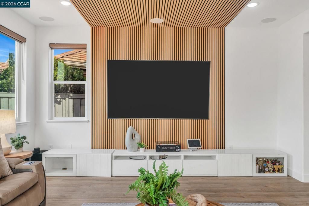 Image 12 of property listing at 1553 S Perkins Place, Mountain House, CA 95391