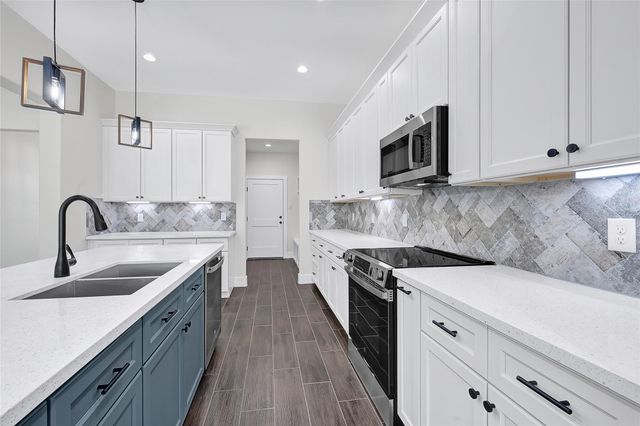 10154 County Road 302, Plantersville, TX 77363