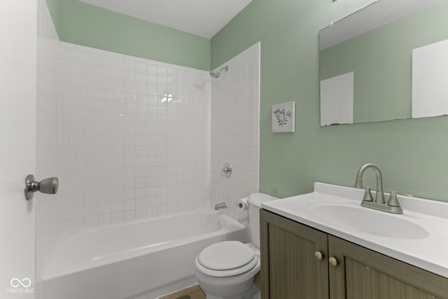 3728 Tudor Park Drive, Indianapolis, IN 46235