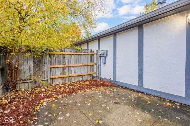 3728 Tudor Park Drive, Indianapolis, IN 46235