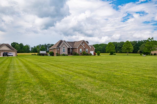 395 Old Shelbyville Hwy, Tullahoma, TN 37388