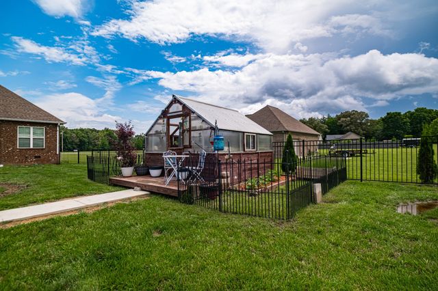 395 Old Shelbyville Hwy, Tullahoma, TN 37388