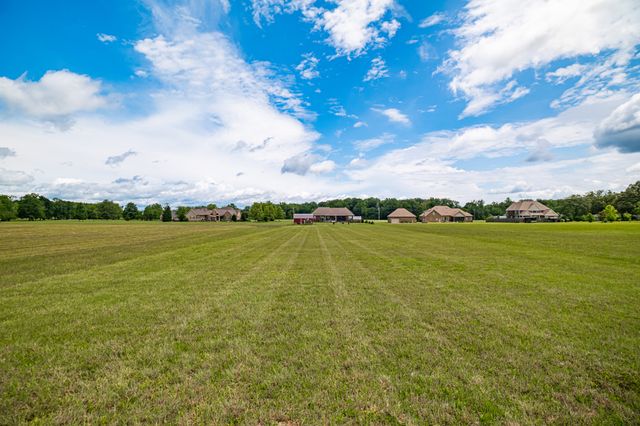 395 Old Shelbyville Hwy, Tullahoma, TN 37388