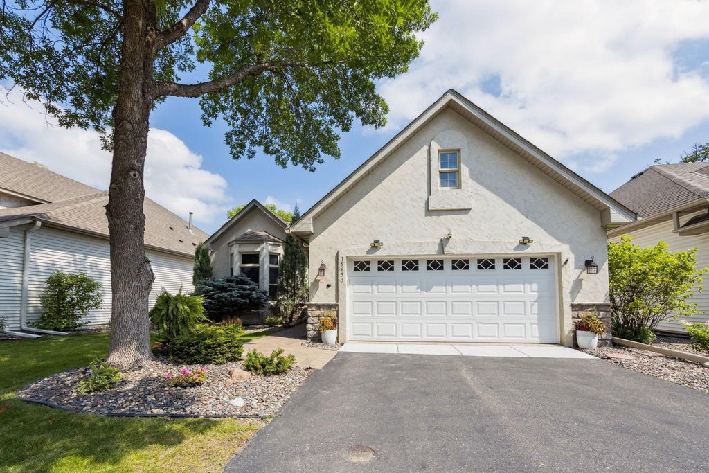 15653 73rd Circle N, Maple Grove, MN 55311