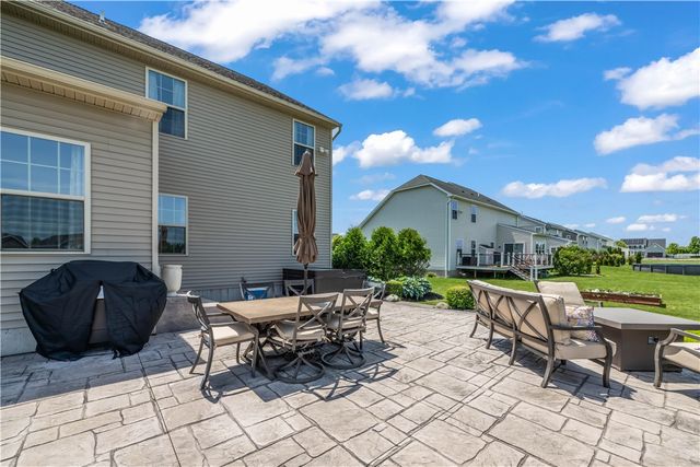 5988 Onyx Drive, Farmington, NY 14425