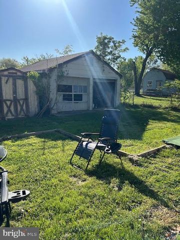 12 N WARWICK RD, Somerdale, NJ 08083