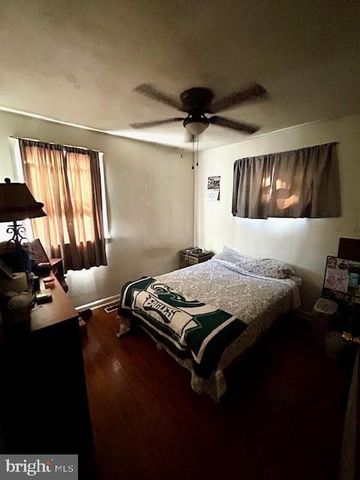 12 N WARWICK RD, Somerdale, NJ 08083
