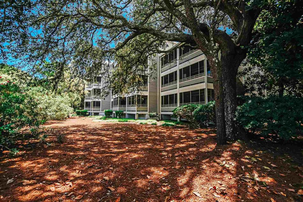 415 Ocean Creek Dr Apt 2332, Myrtle Beach, SC 29572 — exterior