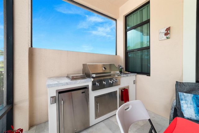 2801 SE Ashfield Drive, Port St. Lucie, FL 34984