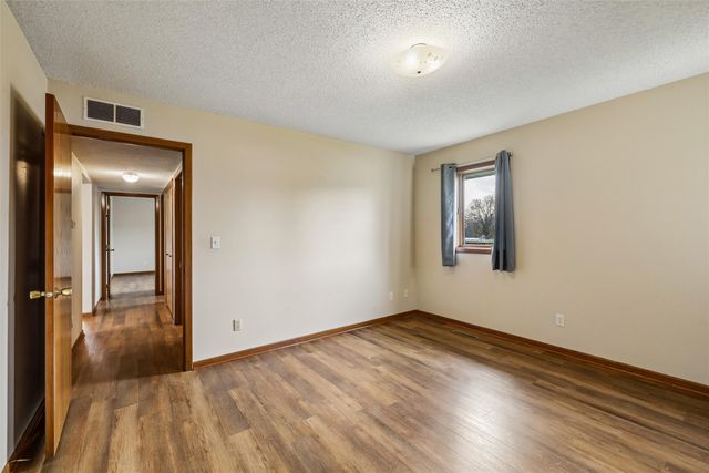 307 S Columbus Street, Pleasantville, IA 50225