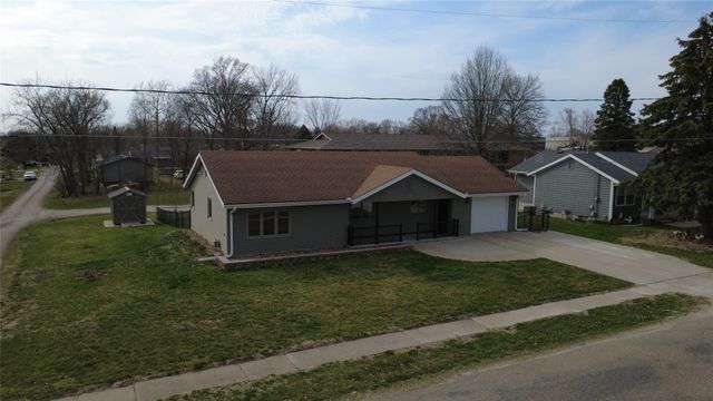 307 S Columbus Street, Pleasantville, IA 50225