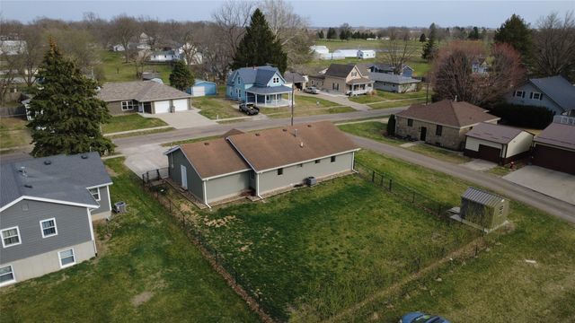 307 S Columbus Street, Pleasantville, IA 50225