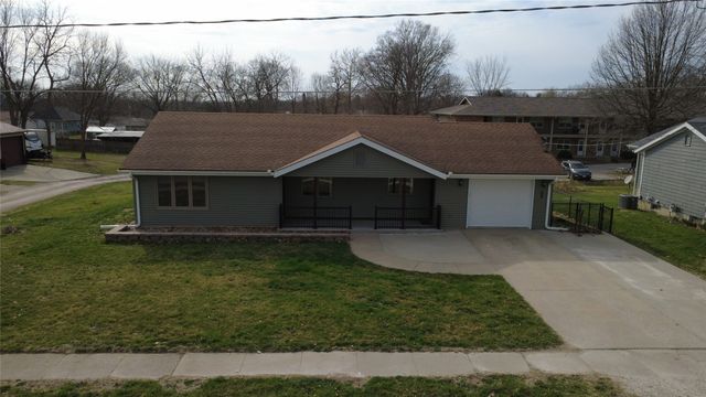 307 S Columbus Street, Pleasantville, IA 50225